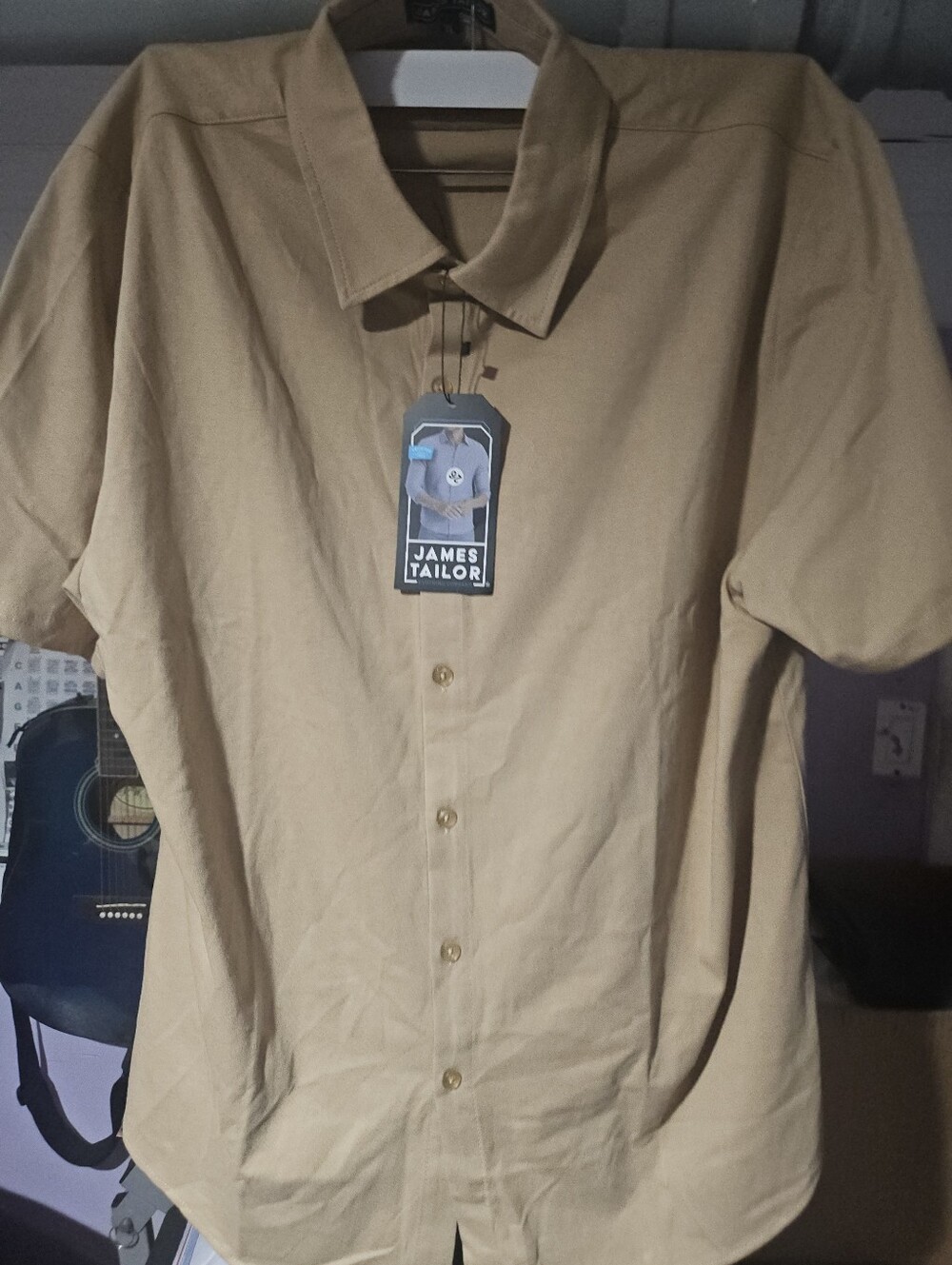 Men's Casual Short Sleeve Button-Down Shirt in Tan